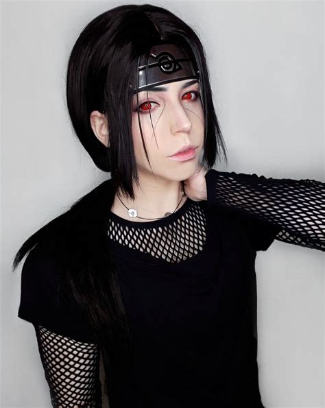 Itachi cosplay - @alexy_sky_ | Itachi cosplay, Cosplay outfits, Makeup makeover