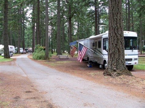 Holiday Park FamCamp (Military Camping Only) - 5 Photos - McChord-AFB,