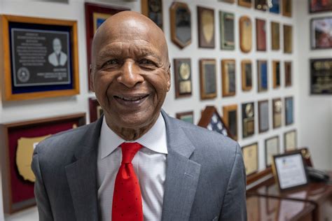 Retiring Illinois Secretary of State Jesse White reveals the racism that shaped his legacy ...