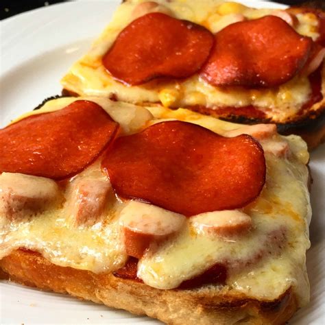 Pizza Toast Recipe - Toastie Recipes