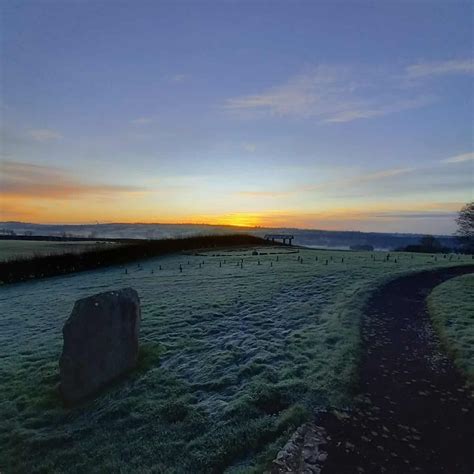 Winter solstice sunrise fills Newgrange in SPECTACULAR light (WATCH)