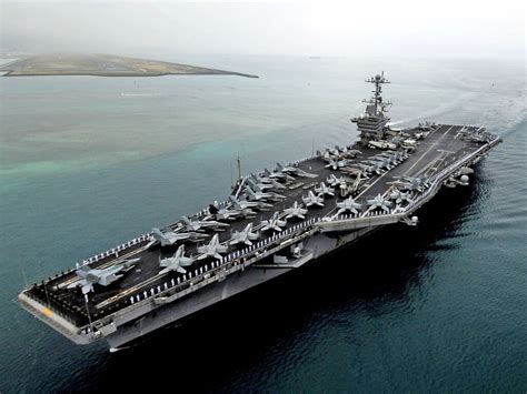 Life On A Naval Aircraft Carrier In High Resolution Pictures