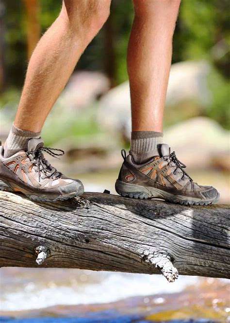 6 Best Shoes for Hiking in Water (Trail Guide to Dry, Healthy Feet ...