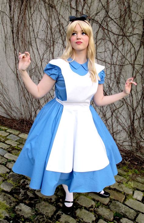 Alice in Wonderland | Wonderland dress, Alice in wonderland outfit, Alice costume