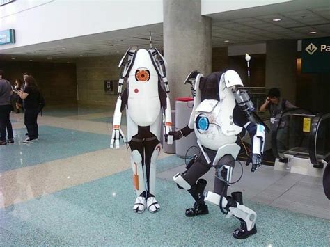 Portal P-Body and Atlas Cosplay [pic] | Fanboy Fashion