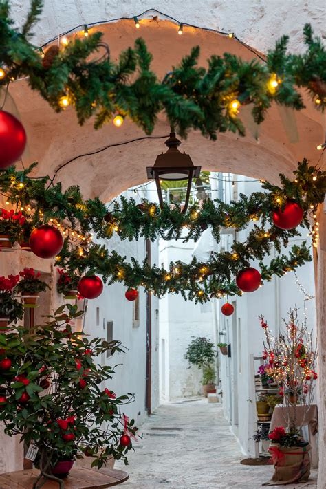 Glistening lights in the side streets of Locorotondo, Christmas is ...