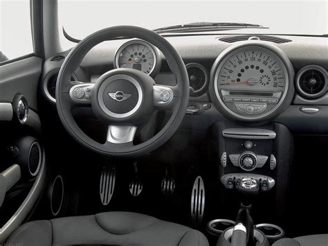 Mini Cooper interior 2007 Mini Cooper, Used Mini Cooper, My Dream Car, Dream Cars, Mini Cooper ...