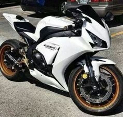 white 2012 Honda Fireblade, Motos Honda, Honda Cbr, Fast Bikes, Cool ...