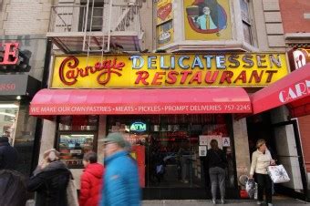 Carnegie Deli and its delicious pastrami sandwich (a New York City ...