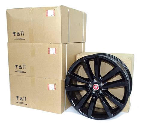 20' original black alloy wheels | Jaguar E-Pace Forum