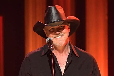 Trace Adkins’ 20 Best Songs Show His Tender Heart … Mostly | WKKY Country 104.7