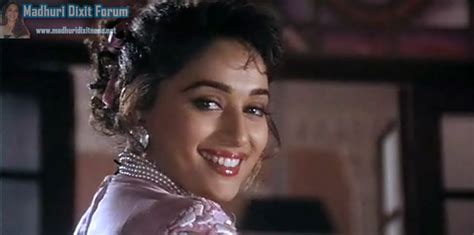 Hum Aapke Hain Koun - Madhuri Dixit Image (24041008) - Fanpop