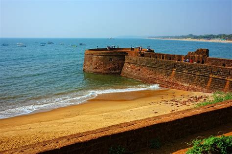 Remembering Goa | Sinquerim beach as seen from Taj Vivanta a… | Flickr