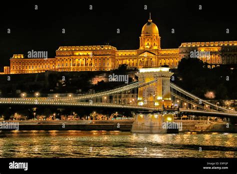 A night view of the Danube river in Budapest Stock Photo - Alamy