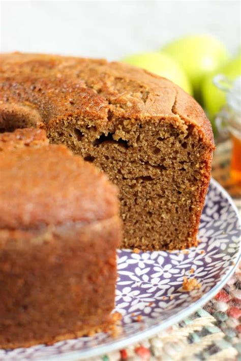 The best honey cake recipe - Hispana Global