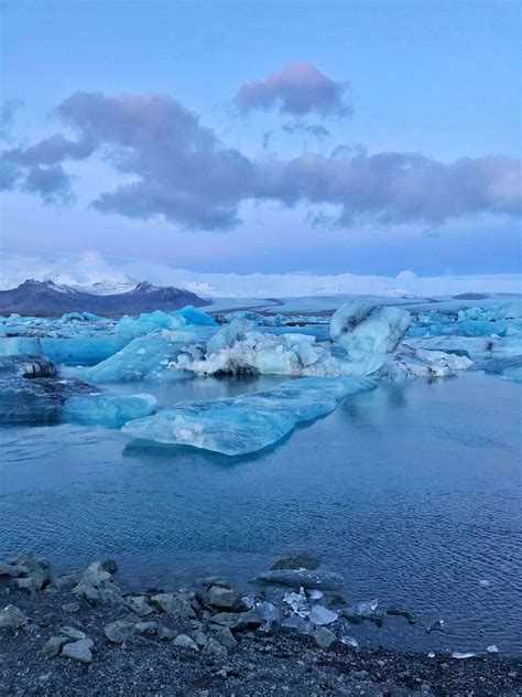 Jökulsárlón Glacier Lagoon: A must see in Iceland - The Aussie Flashpacker