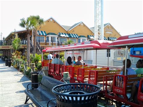 Kemah Boardwalk: Rides & Attractions for Kids