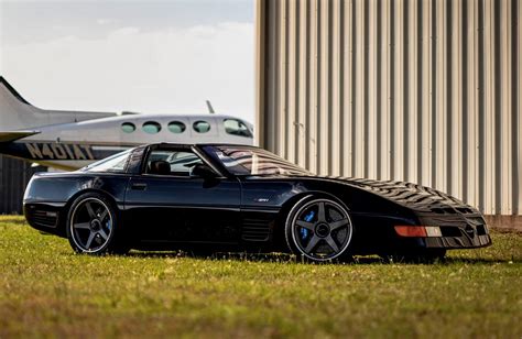 Black Corvette C4 : r/Autos