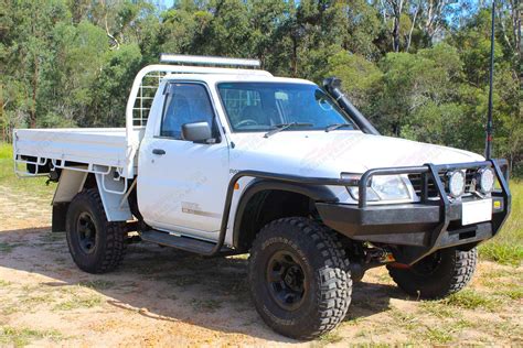 Nissan Patrol GU Ute White 64133 | Superior Customer Vehicles