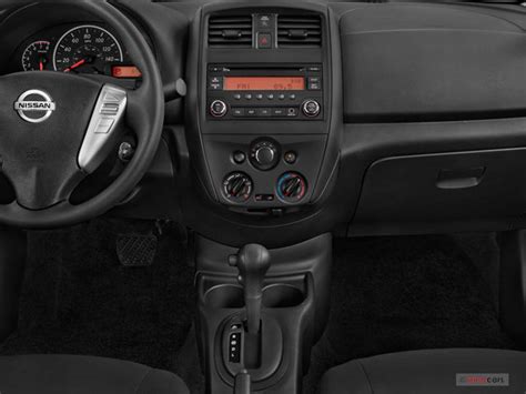 2016 Nissan Versa: 83 Interior Photos | U.S. News