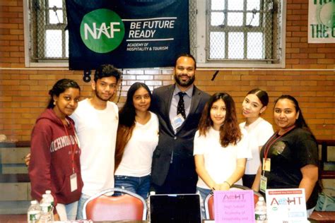 Richmond Hill High School holds annual community and family night | South Queens News | qchron.com