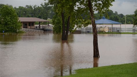 Weather update: Flooding causes concern, school closures