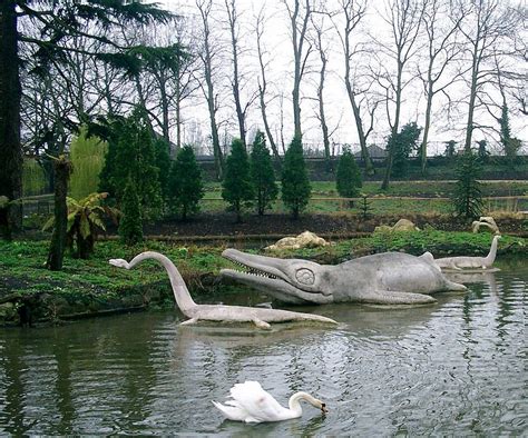 The Strange Victorian Dinosaurs of Crystal Palace Park | Amusing Planet