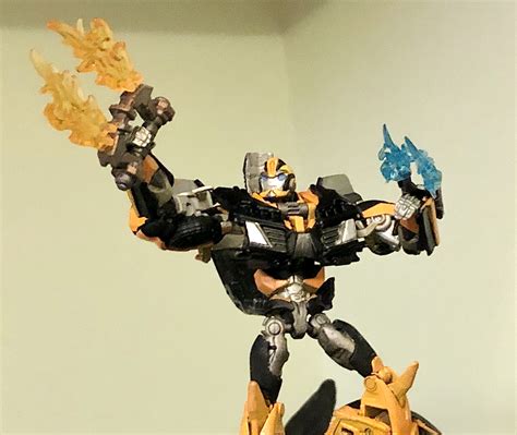 Transformers Prime Beast Hunters Bumblebee New Look