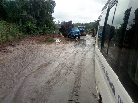 Sagamu-Ogijo Road: A Look At One Of Nigeria's Worst Roads (Photos ...