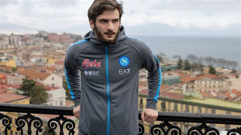 Napoli’s Kvara Shares His Secret: ‘Freedom Is My Signature’ - The New York Times