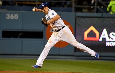 Dodgers Corey Seager Involved in Minor Traffic Accident before Workout - LA Sports Report