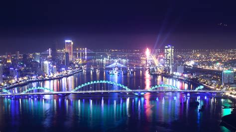 Dragon Bridge in Da Nang - beautiful view of the longest bridge in Vietnam