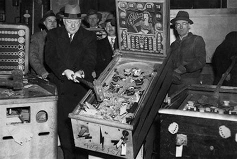 The History of Pinball in 10 Funfacts - Catawiki