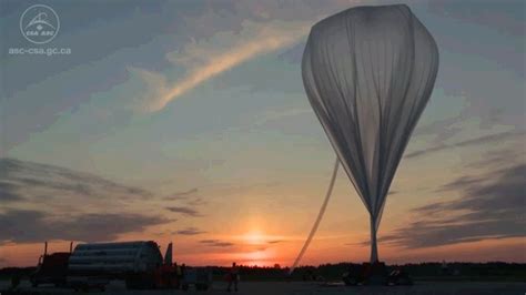 Space agency launches high-altitude balloon on 2nd attempt | CBC News | Timmins, Balloons, Cool ...