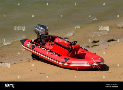 Zodiac inflatable boat hi-res stock photography and images - Alamy