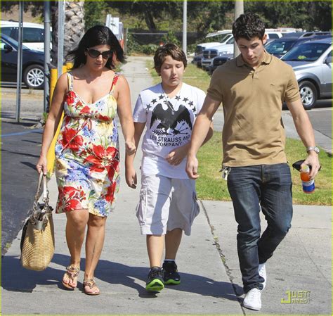 Nick Jonas: Family Fun Day (09.02.2011) !!! - The Jonas Brothers Photo (25055286) - Fanpop