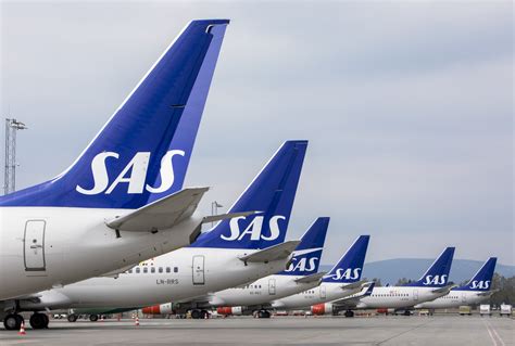 Scandinavian Airlines gets $1.5 billion to survive crisis