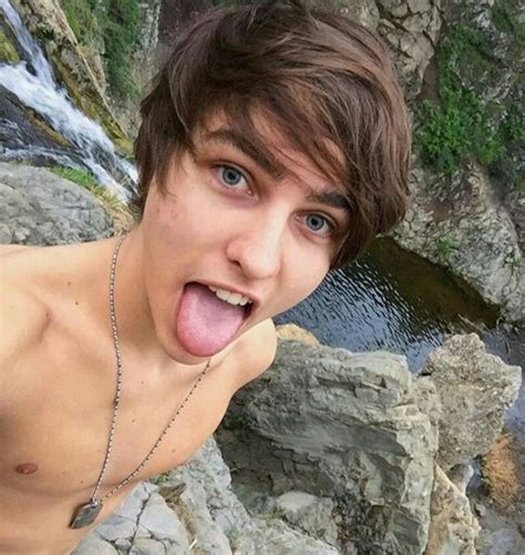 Cole Robert Brock (Colby Brock) | Wiki | Sam and Colby Amino