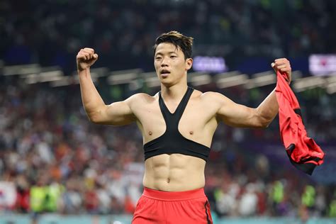 Men's soccer sports bras: Why are they wearing those GPS harnesses?