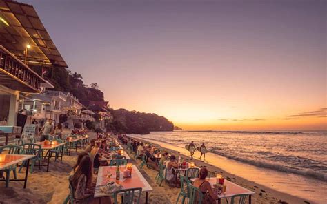 BINGIN BEACH ULUWATU, BALI - The Complete Guide