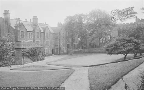 Photo of Durham, Hatfield College 1923 - Francis Frith