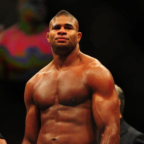 5 Fighters Poised to Make a Run in the UFC's Heavyweight Division | Bleacher Report