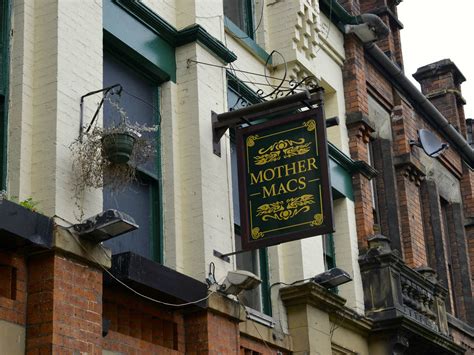 15 Absolute Best Pubs in Manchester