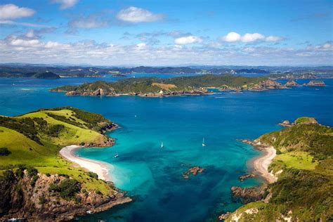 Auckland – Bay of Islands Day Tour LT38A | Leisure Tours New Zealand ...