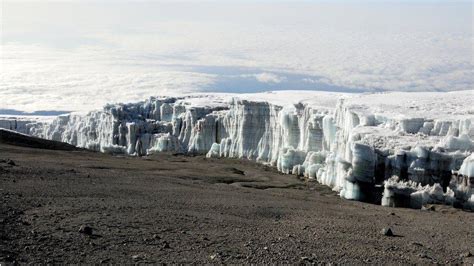 Climate change: Kilimanjaro's and Africa's last glaciers to go by 2050 ...