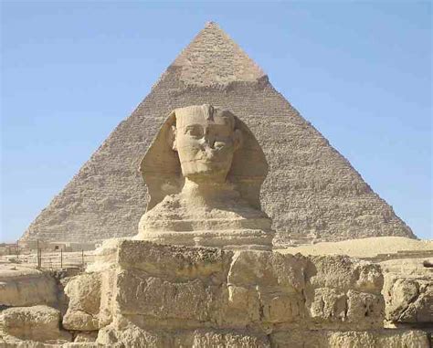 The Great Pyramids of Giza - The Vast World