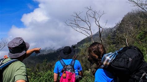 Hiking Volcano Semeru: Trekking adventure of a lifetime - Expat Indo