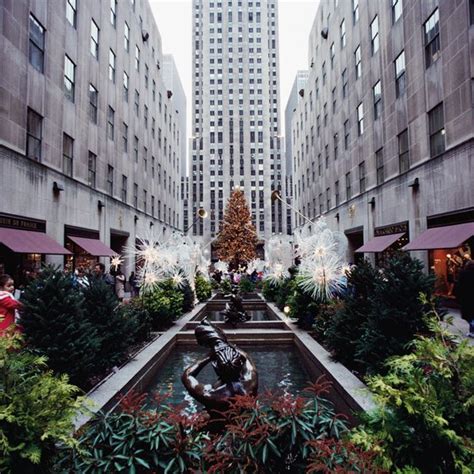 Hotels Near the Rockefeller Center | USA Today