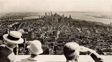 A breathtaking view from atop the Empire State Building on its opening day, 1931 | Empire state ...