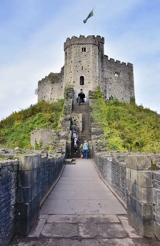 Cardiff Castle | Cardiff Castle. Cardiff, Wales. | jpellgen (@1179_jp) | Flickr